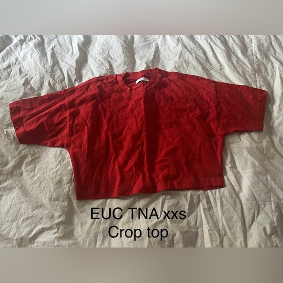 Crop tops - Picture 2 of 4